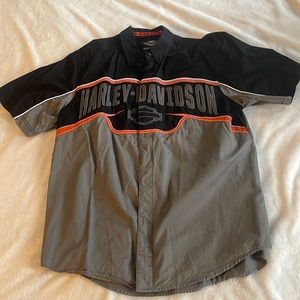 Gray, black, and orange H-D snap button mechanics shirt size L
